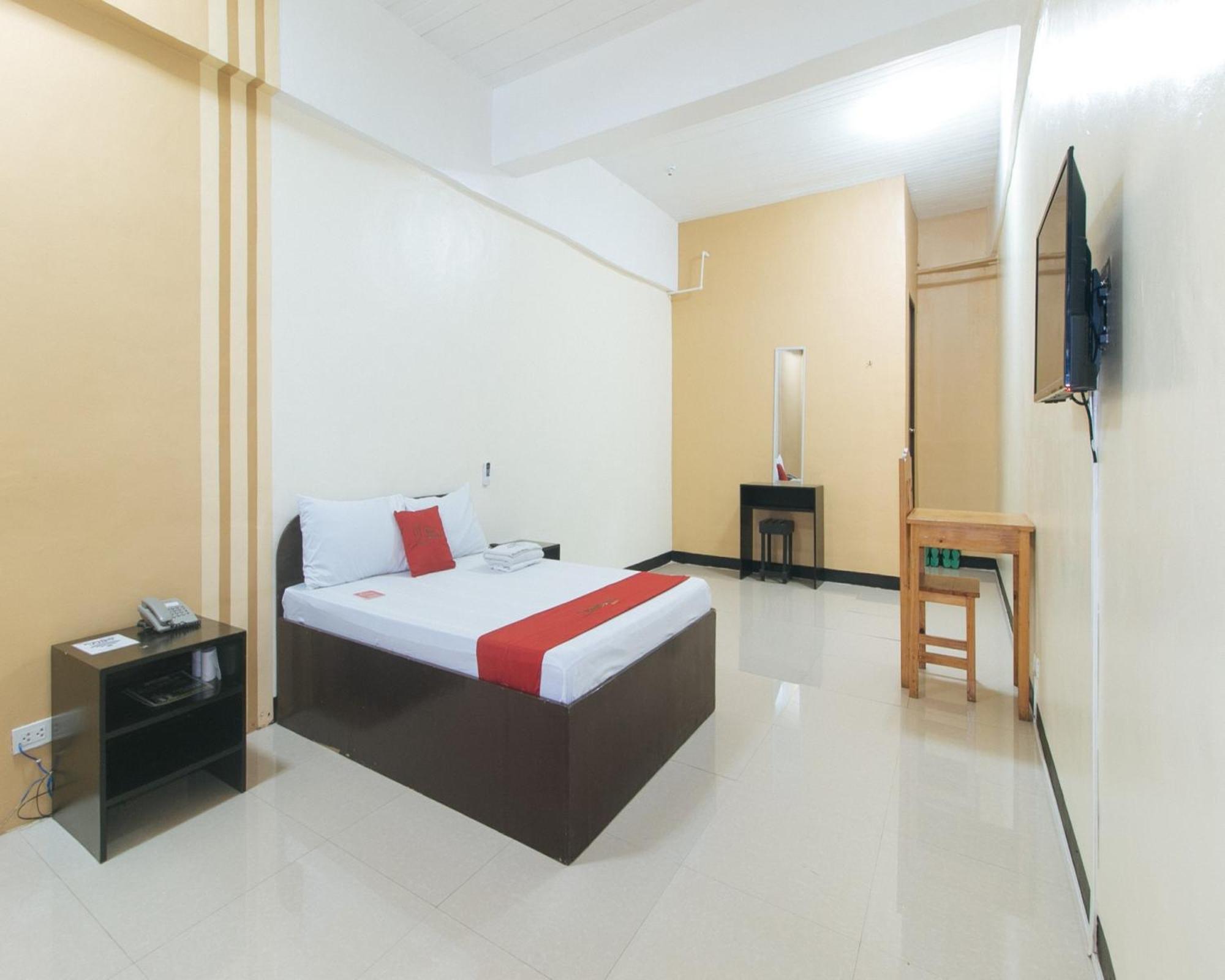Reddoorz Near Sm City Muntinlupa San Pedro  Екстериор снимка