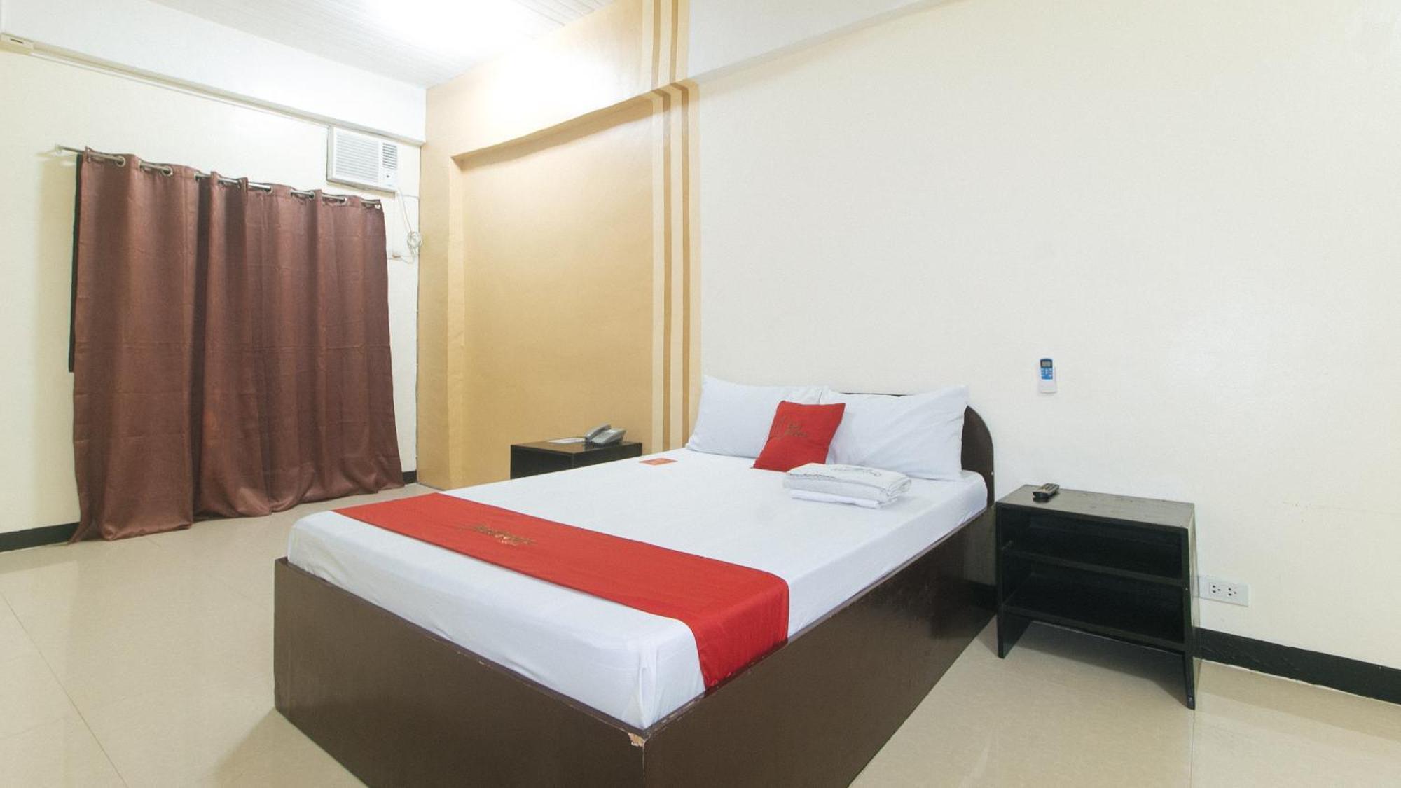 Reddoorz Near Sm City Muntinlupa San Pedro  Екстериор снимка